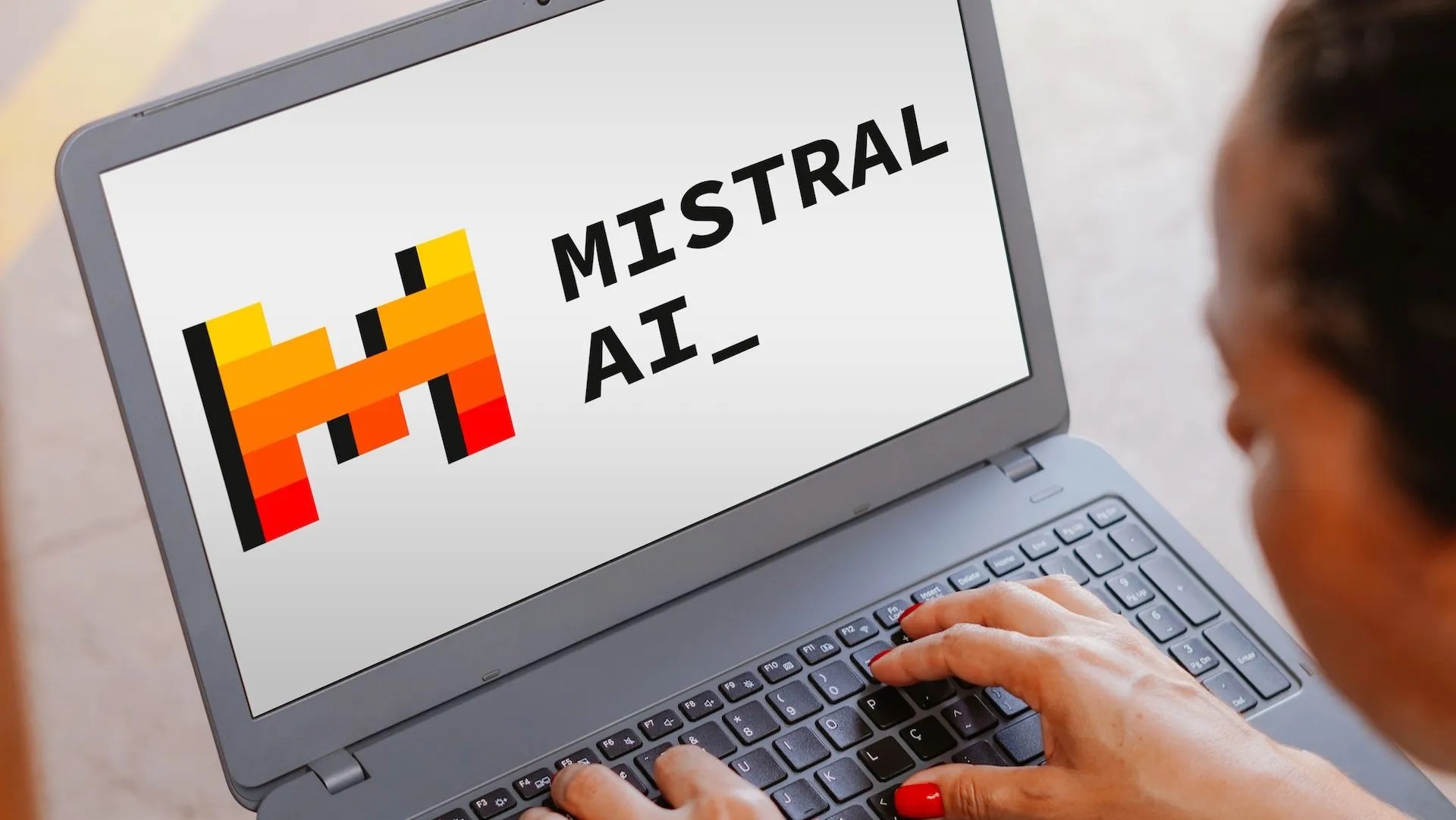 极客智坊已支持 Mistral 推理模型 Magistral